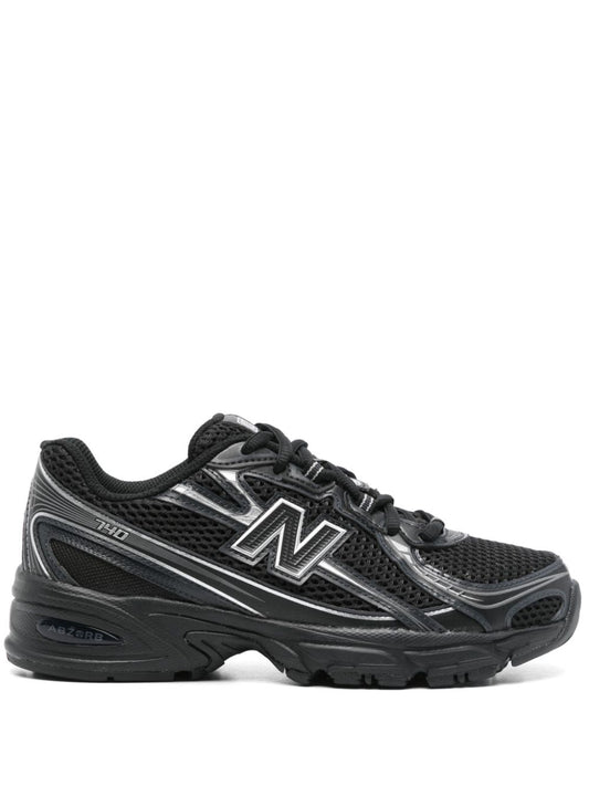 New Balance 740 Black
