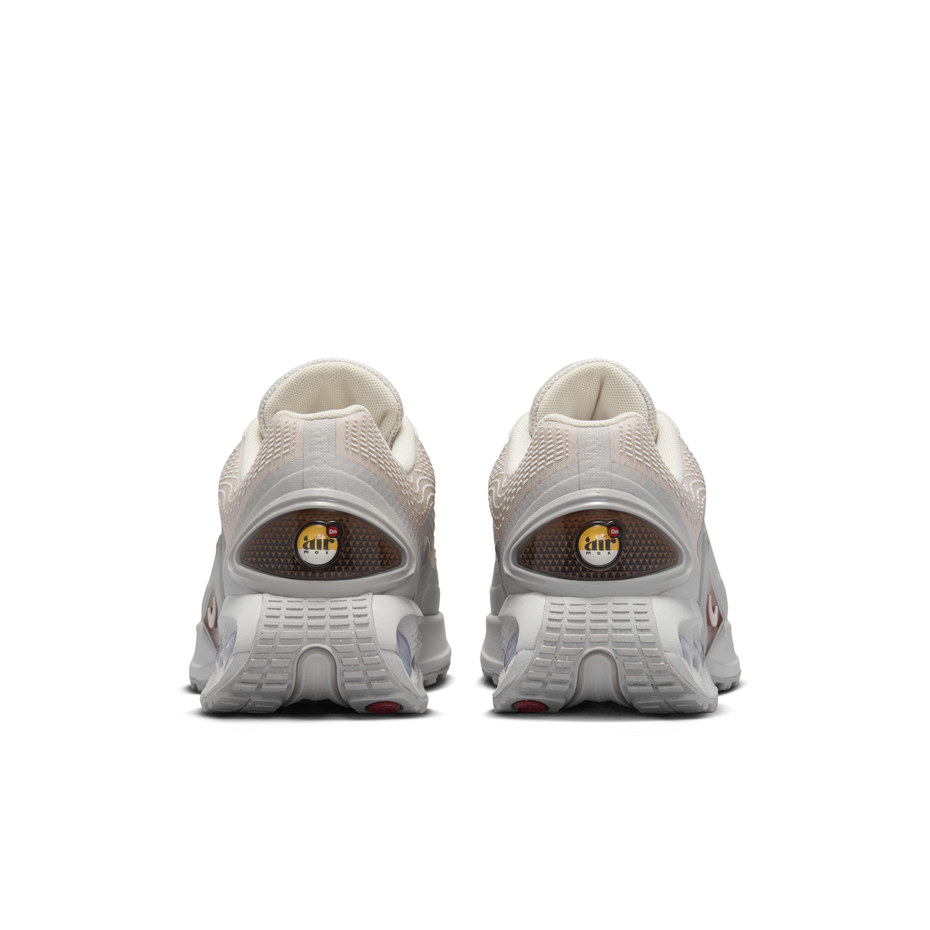 Air Max DN Rose