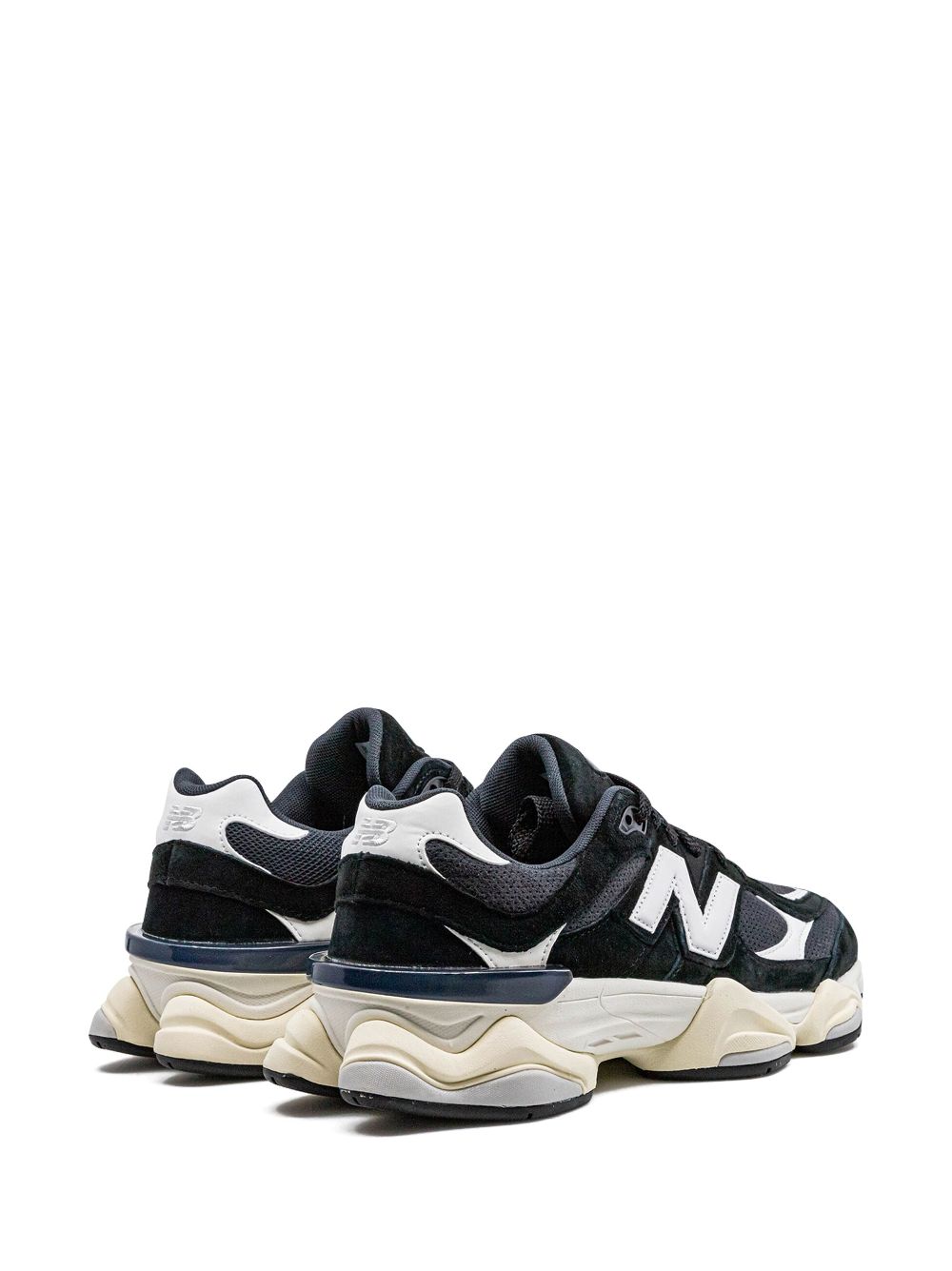 New Balance 9060 Negra y Crema