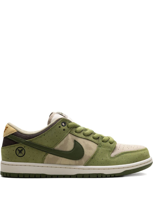 Nike SB Dunk Low "Asparagus/Legion Green"